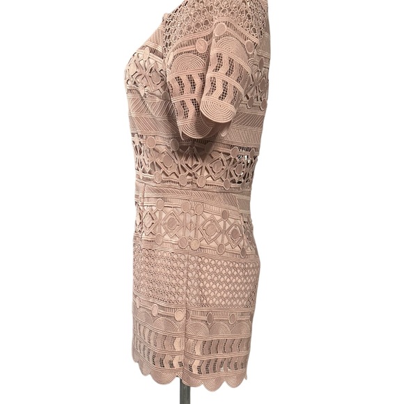 Saylor Shannon romper in blush. Size Medium. Absolutely gorgeous. EUC. - Picture 10 of 16